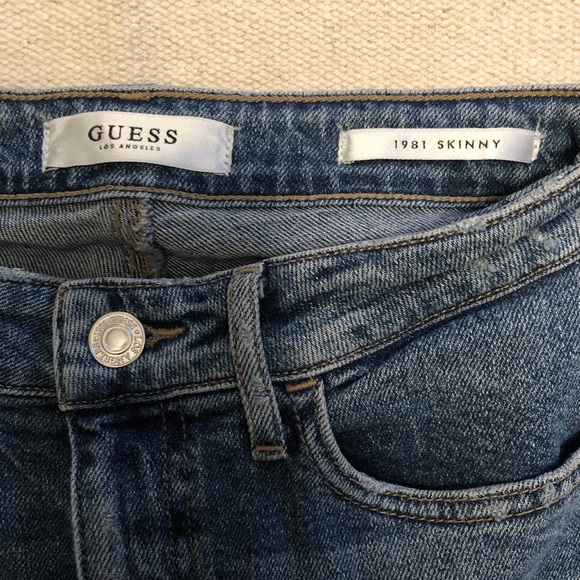 Guess high rise jeans size 26 - Picture 5 of 8